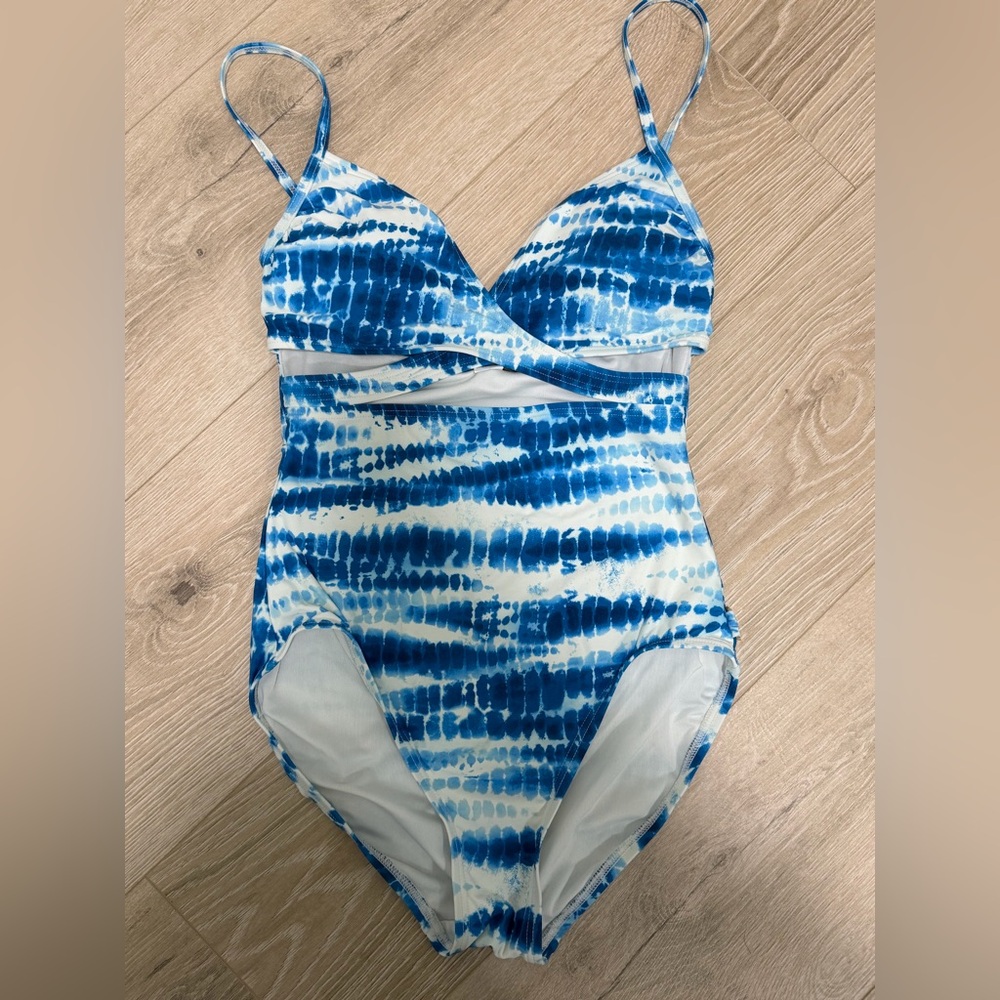 Vince Camuto Blue Tie-Dye One-Piece Swimsuit